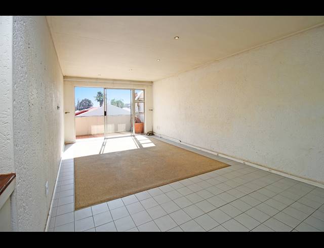 2 BEDROOM APARTMENT FOR SALE IN NORWOOD